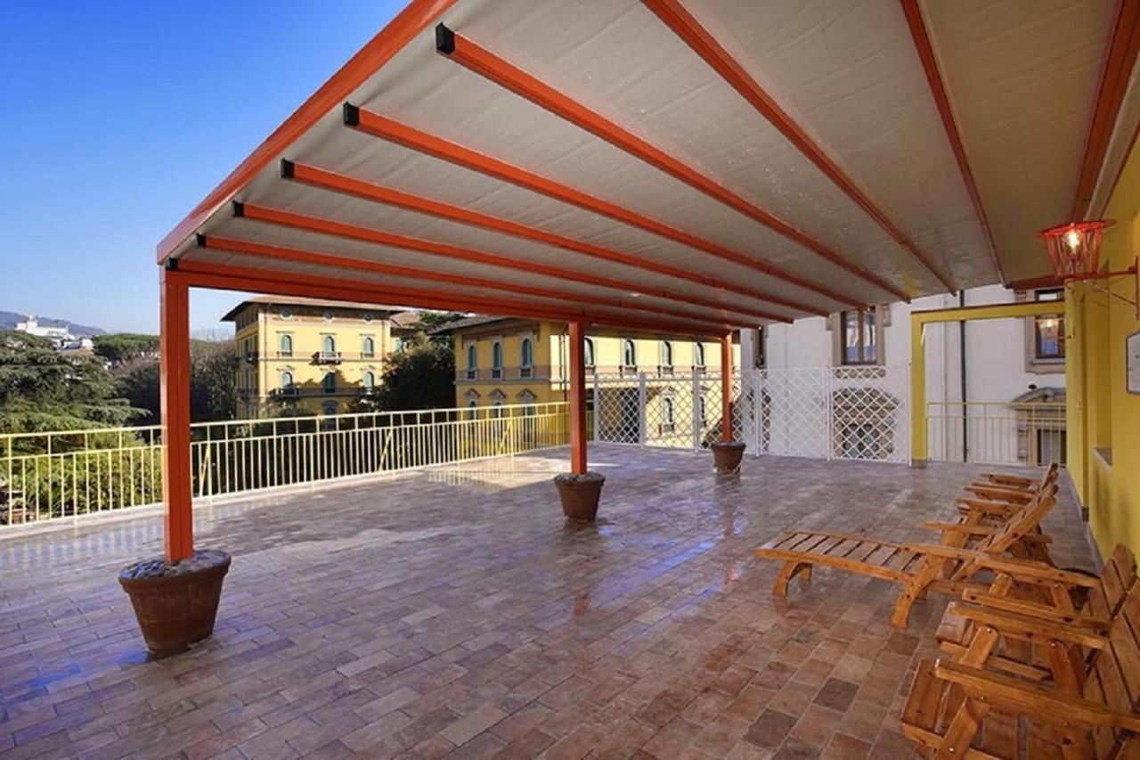 Attico Incerpi, Terrazza Sui Tetti Di Montecatini Termeアパートメント エクステリア 写真